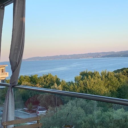 Villa Evita , Penthouse, 53M2 ,Athytos 450M From The Beach アフィトス エクステリア 写真