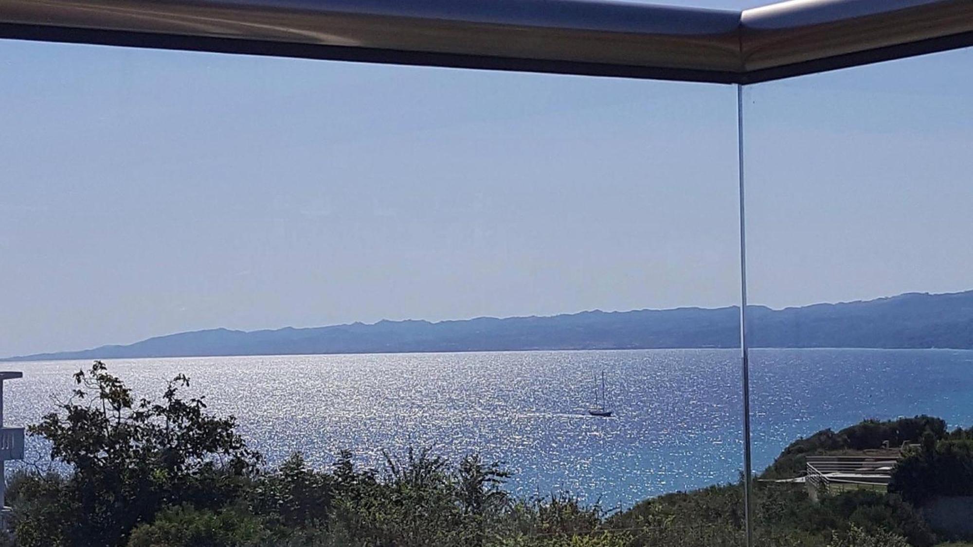 Villa Evita , Penthouse, 53M2 ,Athytos 450M From The Beach アフィトス エクステリア 写真